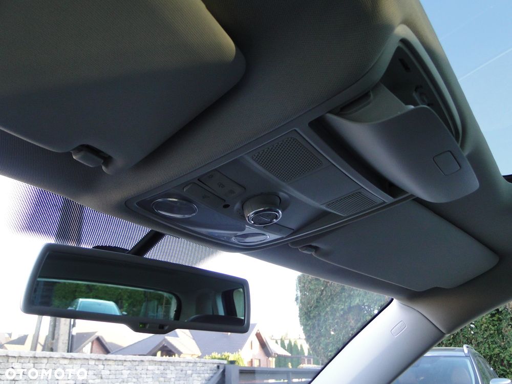Volkswagen Tiguan 2.0 TDI DPF 4Motion DSG Sport & Style - 33