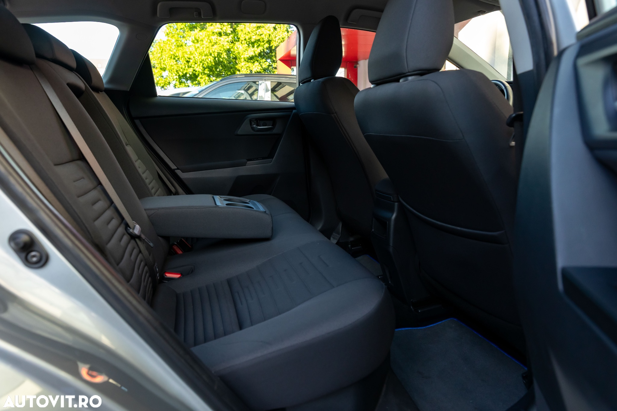 Toyota Auris 1.8 L VVT-i Hybrid Sol - 11