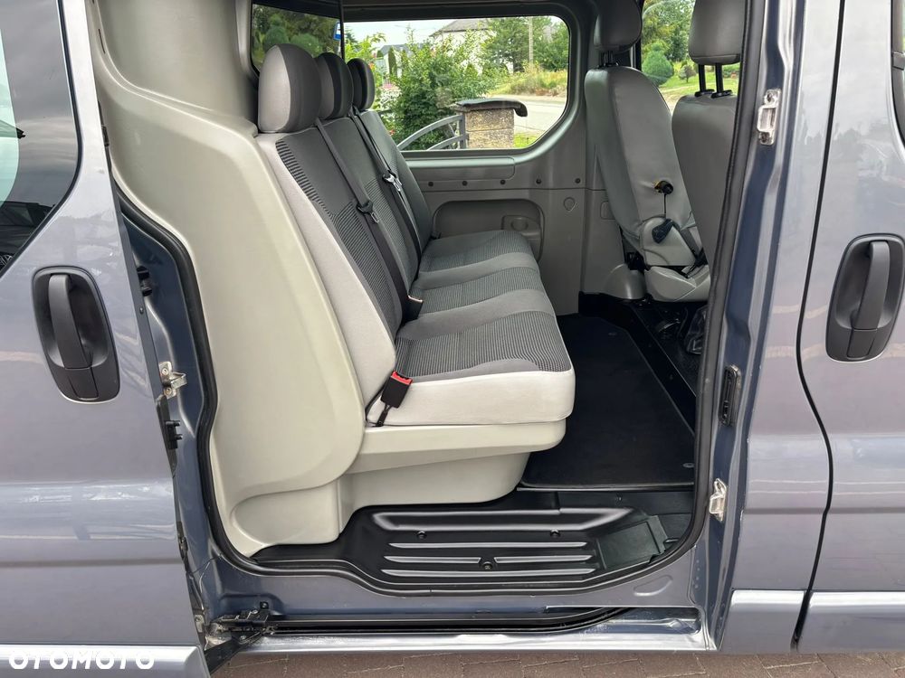Opel Vivaro - 23