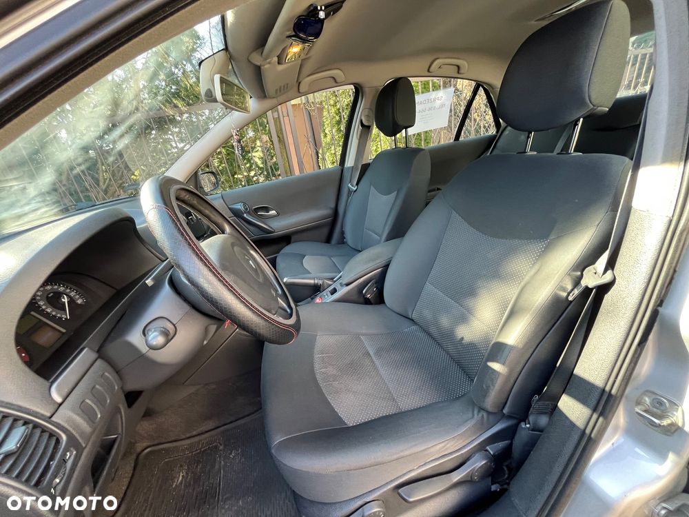 Renault Laguna 2.0 Authentique - 9