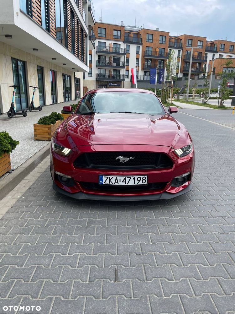 Ford Mustang 5.0 V8 GT - 2