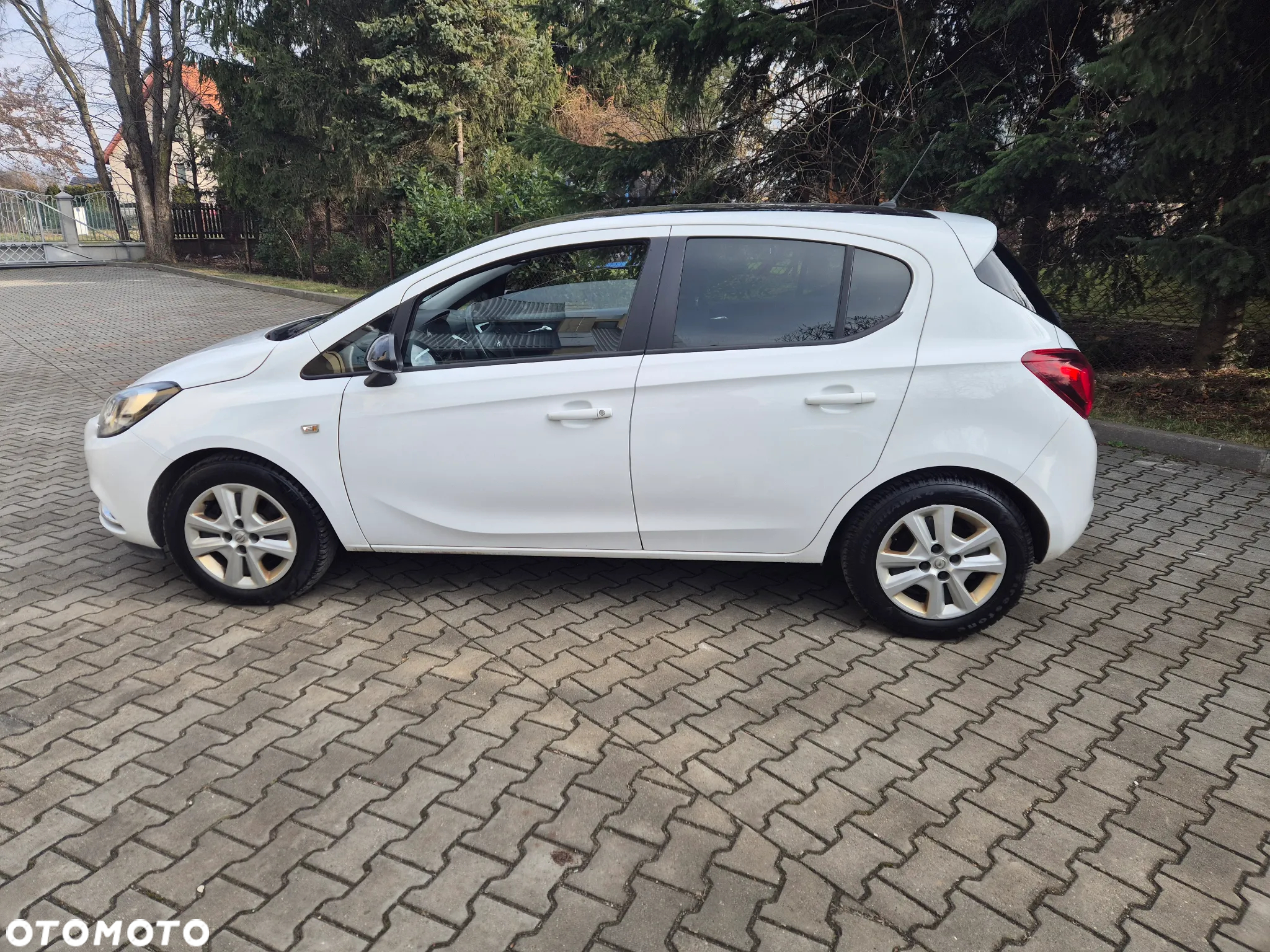 Opel Corsa 1.4 16V 150 Jahre - 6