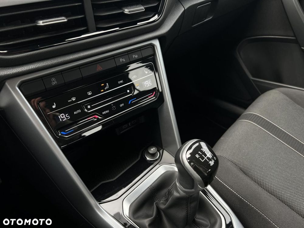 Volkswagen T-Roc 1.5 TSI Life - 21