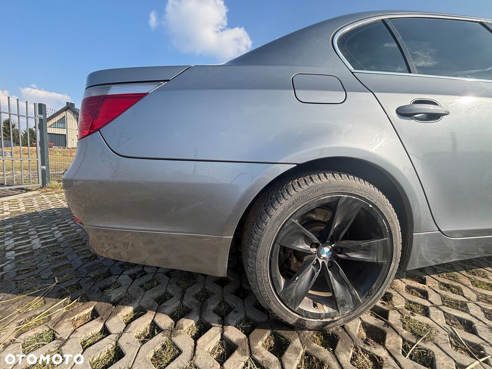 BMW Seria 5 520i - 10