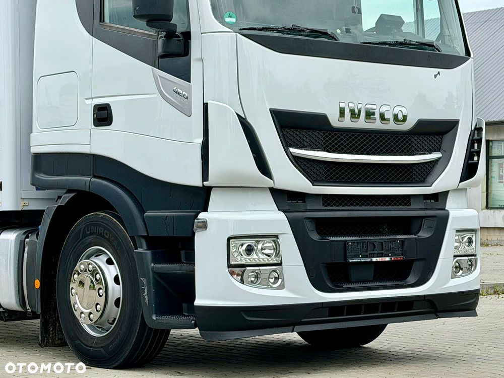 Iveco STRALIS 420 / HI-WAY / KONTENER / WINDA / 7.95 DŁ / AUTOMAT / 470 TYŚ KM / 2017 ROK / 8 350 KG ŁADOWNOŚCI - 10
