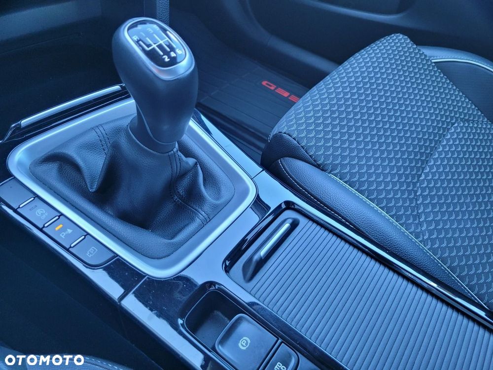 Kia Ceed 1.5 T-GDI Business Line - 28