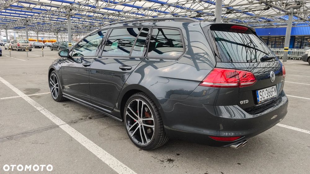 Volkswagen Golf 2.0 TDI BMT GTD DSG - 6