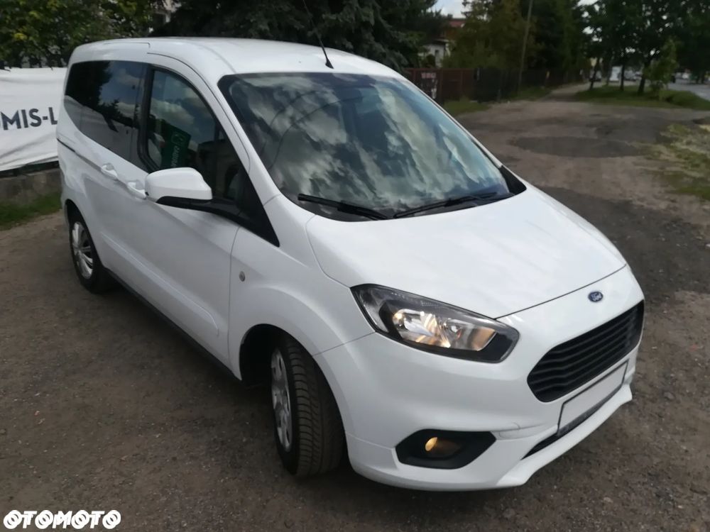Ford Tourneo Courier - 4