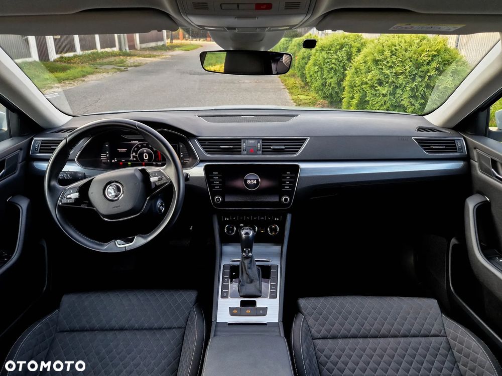 Skoda Superb 2.0 TSI Ambition DSG - 9