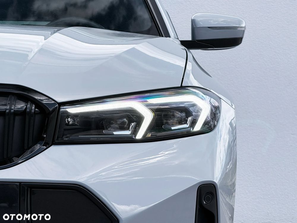 BMW Seria 3 320d xDrive M Sport - 9
