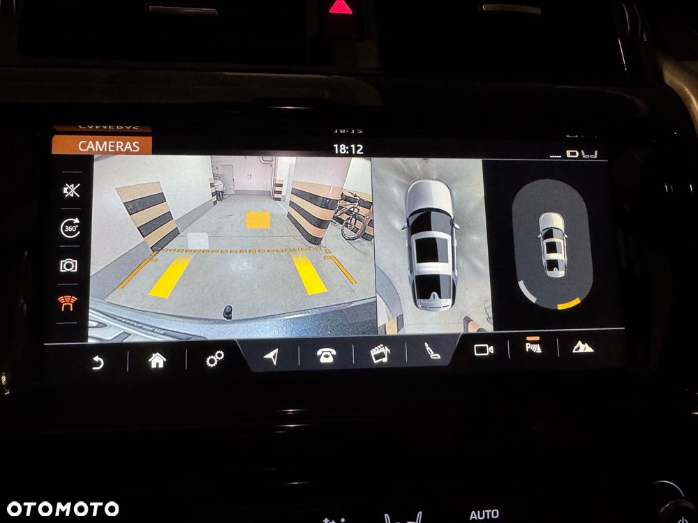 Land Rover Discovery 2.0 SD4 SE - 14