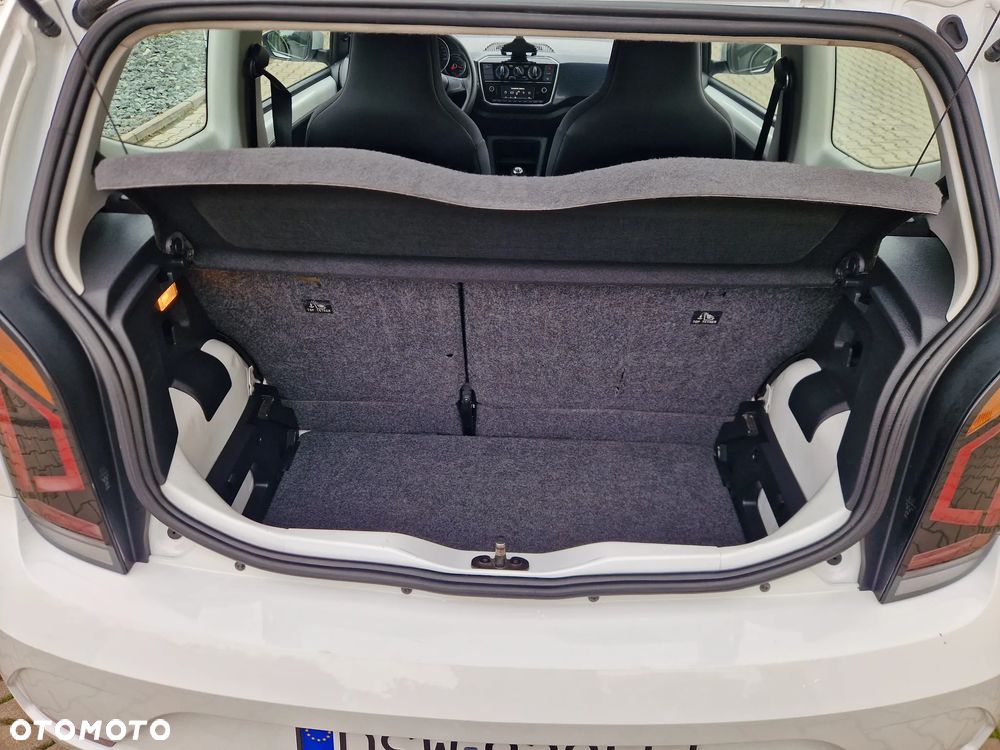 Volkswagen up! 1.0 White Style - 23