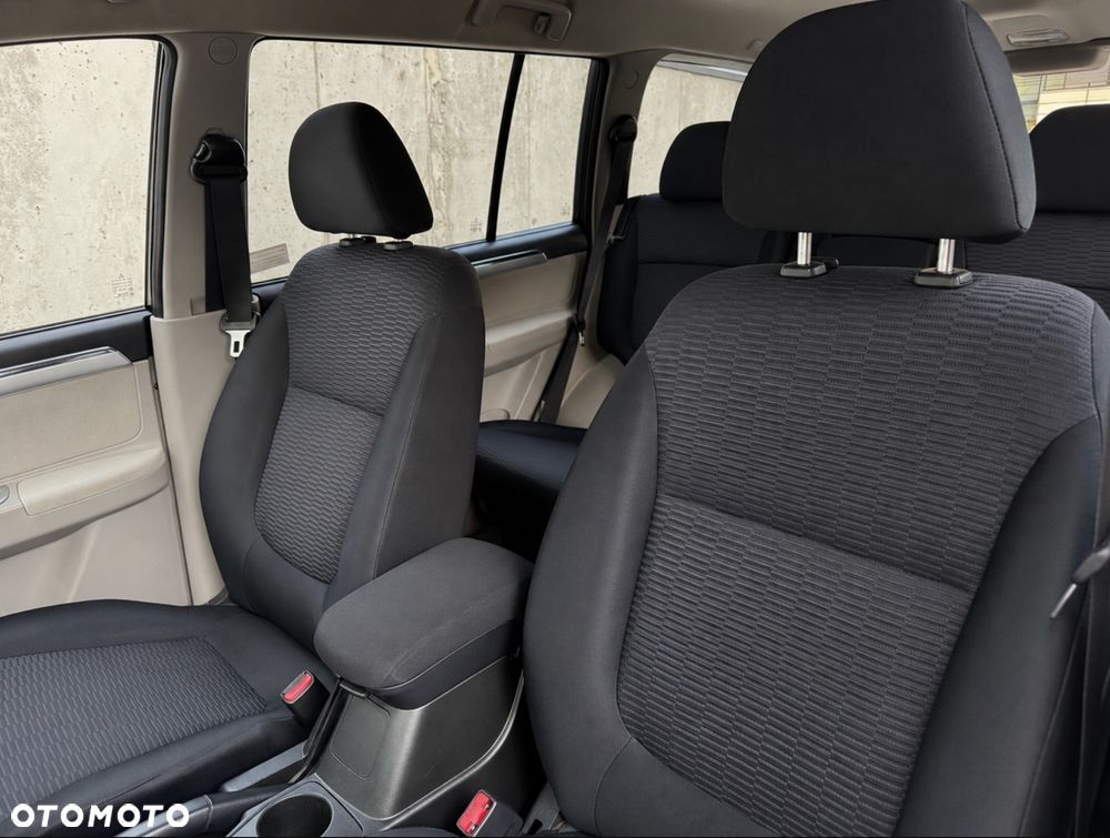 Mitsubishi Pajero Sport 2.5 DID Intense + - 6