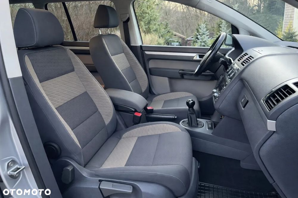 Volkswagen Touran 1.4 TSI Cup - 10