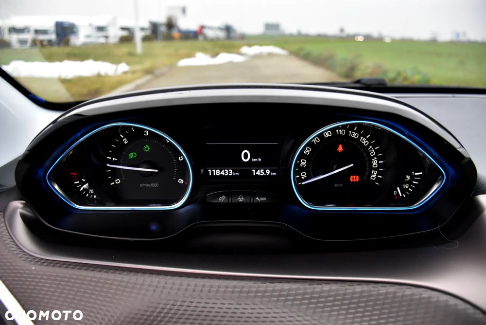 Peugeot 2008 e-HDi FAP 92 STOP & START Allure - 14