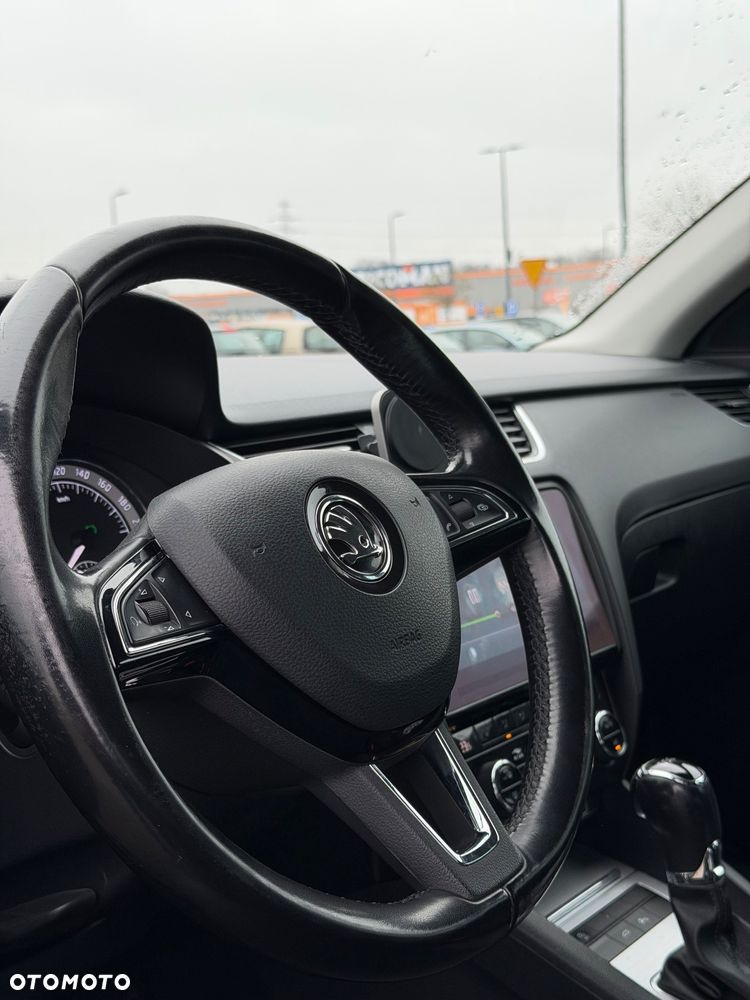 Skoda Octavia 2.0 TDI (Green tec) DSG Style - 10