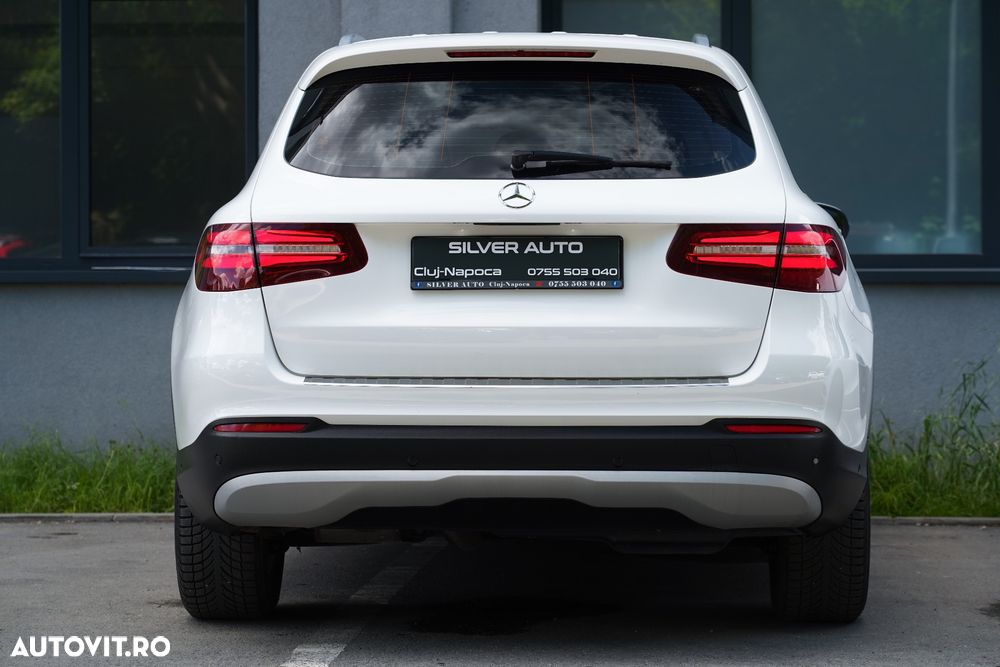 Mercedes-Benz GLC 220 d 4MATIC 9G-TRONIC - 10