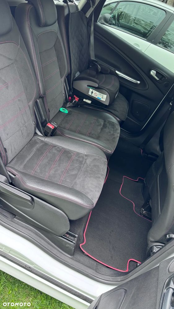 Ford S-Max - 7