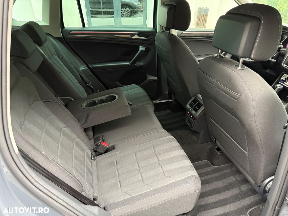 Volkswagen Tiguan - 10