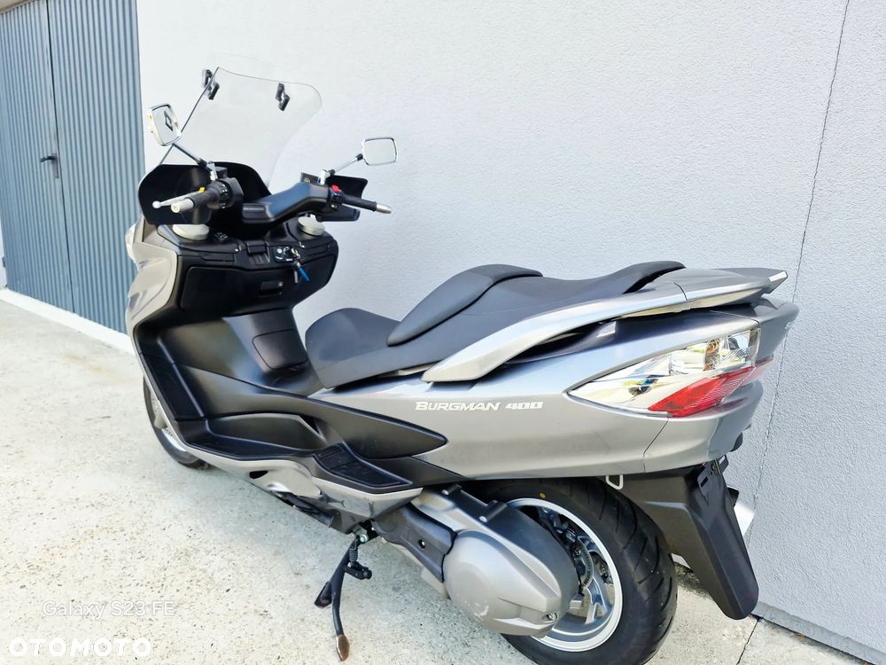 Suzuki Burgman - 17