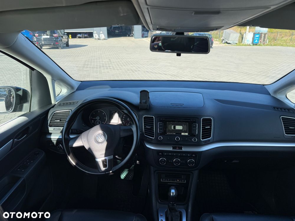 Volkswagen Sharan 2.0 TDI DSG BlueMotion Technology Comfortline - 21