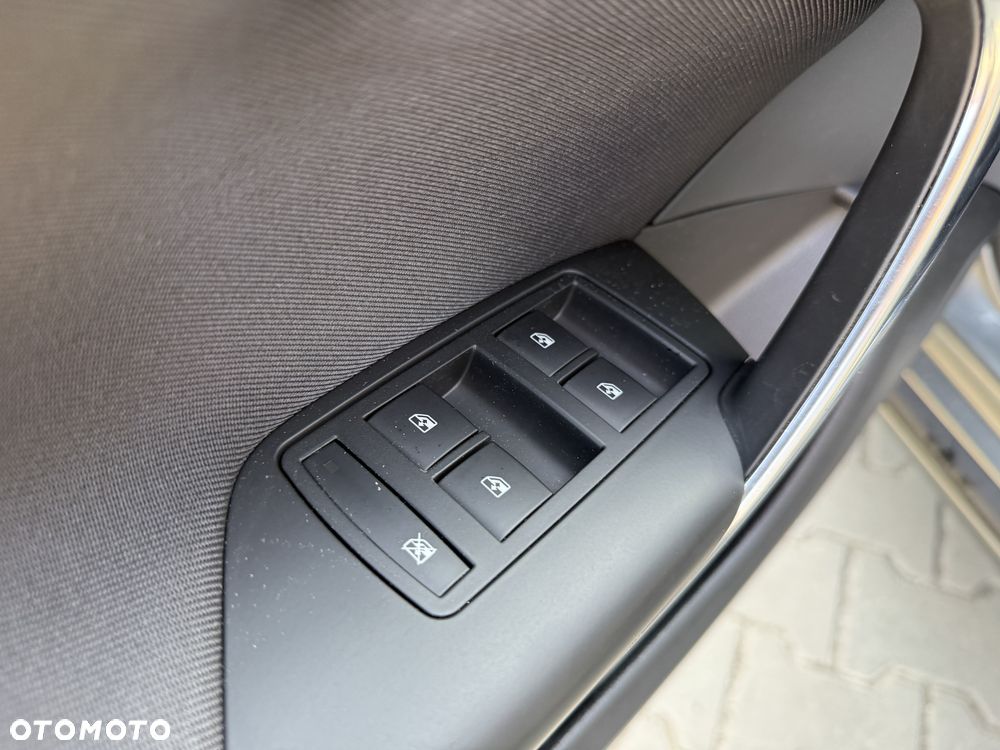 Opel Insignia 1.6 CDTI Innovation S&S - 18