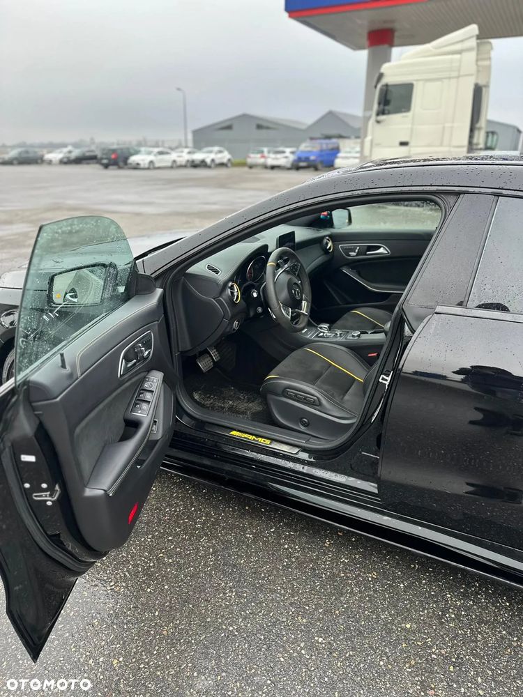 Mercedes-Benz CLA AMG 45 4Matic AMG Speedshift 7G-DCT Yellow Night Edition - 17