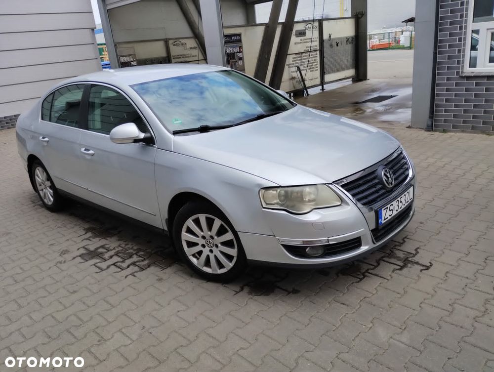 Volkswagen Passat 2.0 TDI DPF Sportline - 10