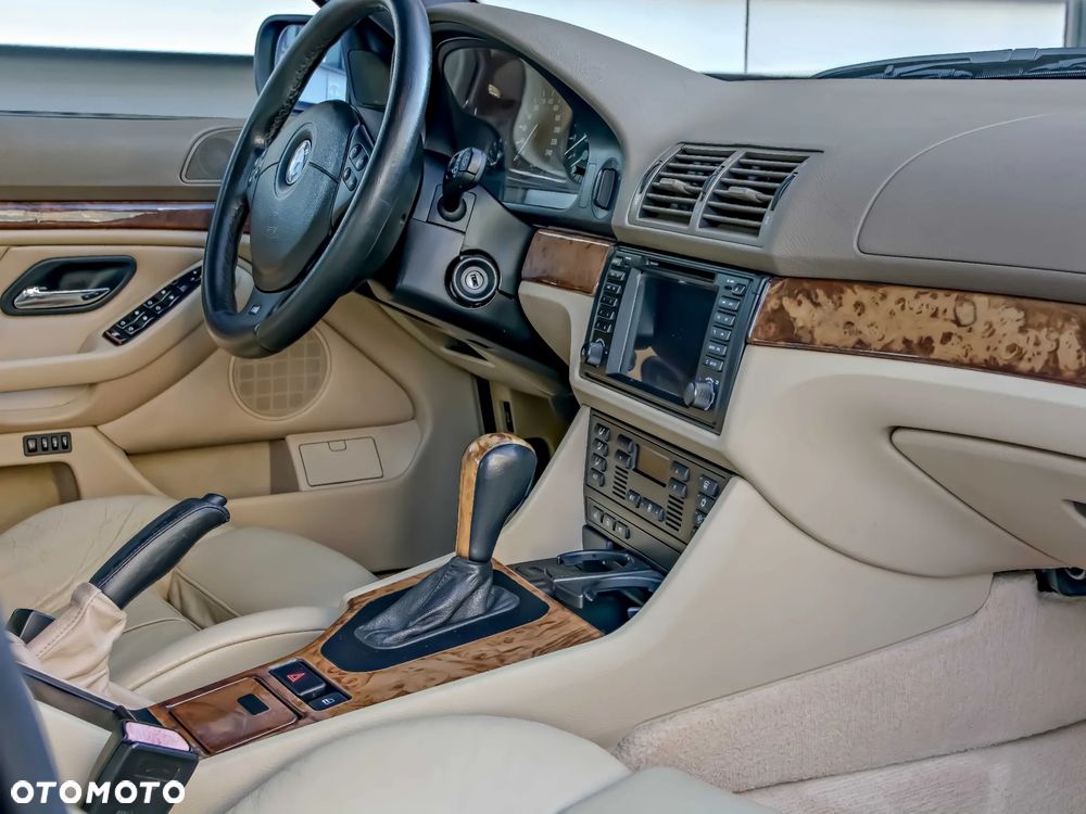BMW Seria 5 - 27