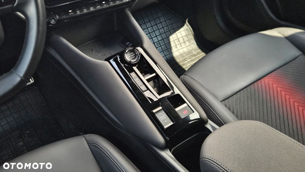 Alfa Romeo Junior 1.2 mHEV Ibrida Speciale eDCT - 14