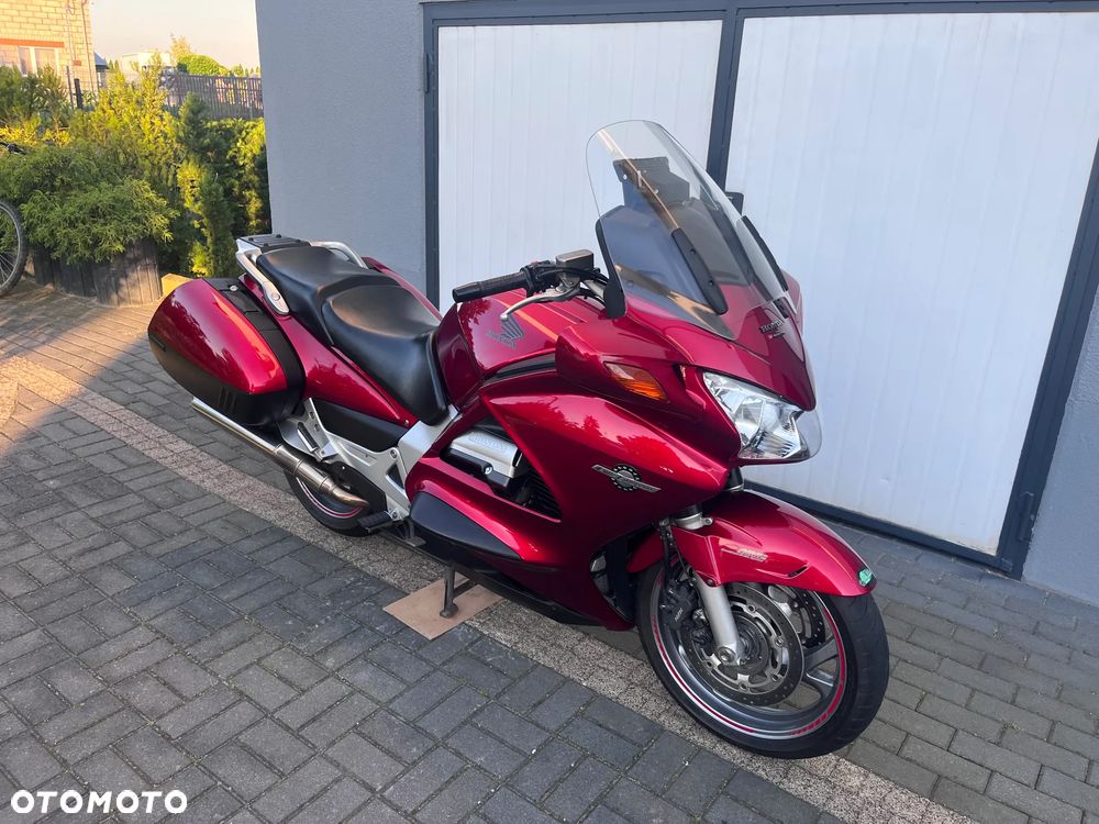 Honda ST - 25