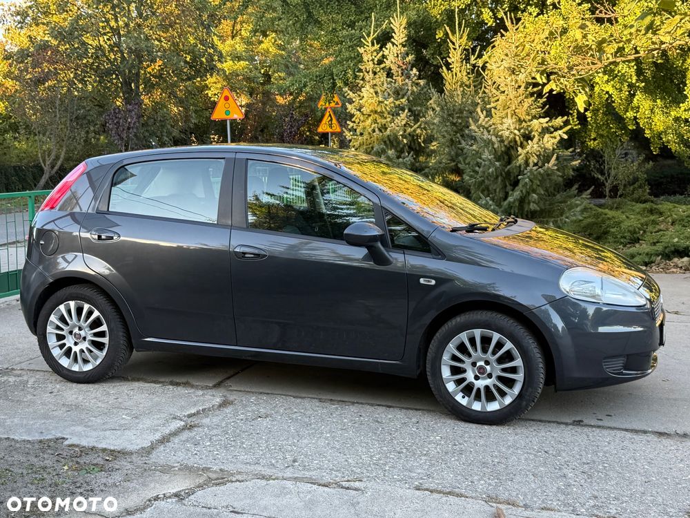 Fiat Grande Punto - 4
