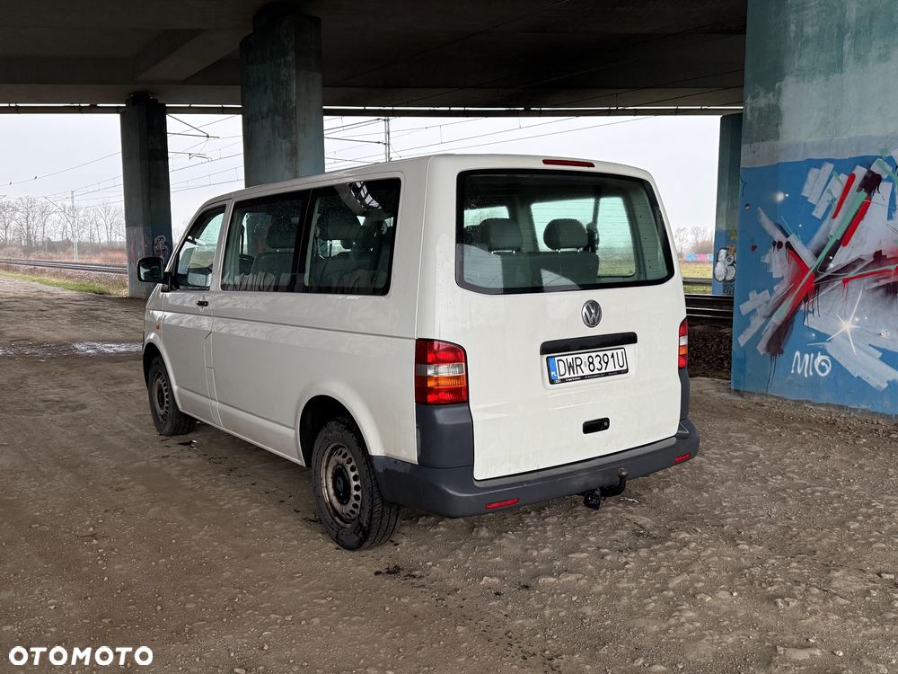Volkswagen Transporter Caravelle Kurz Trendline - 7