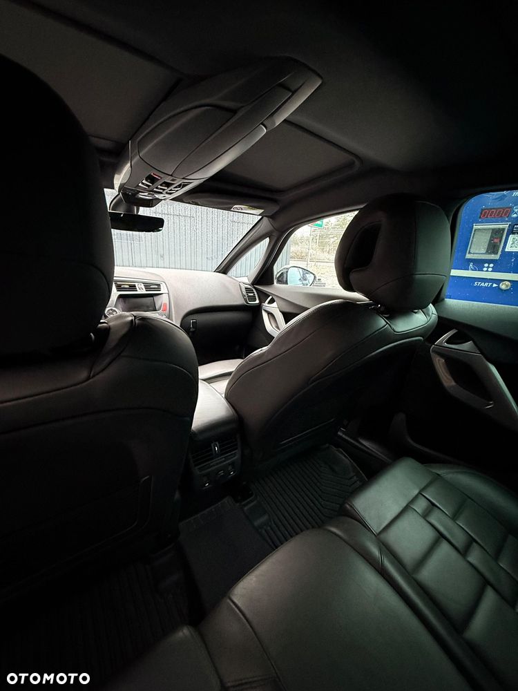 Citroën DS5 2.0 HDi Hybrid4 SoChic MCP - 22