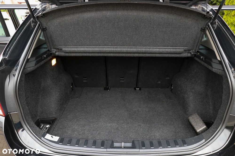 BMW X1 xDrive18d - 38