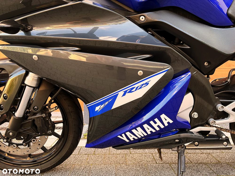 Yamaha YZF - 9