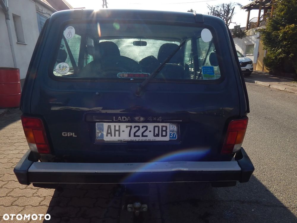 Lada Niva - 4