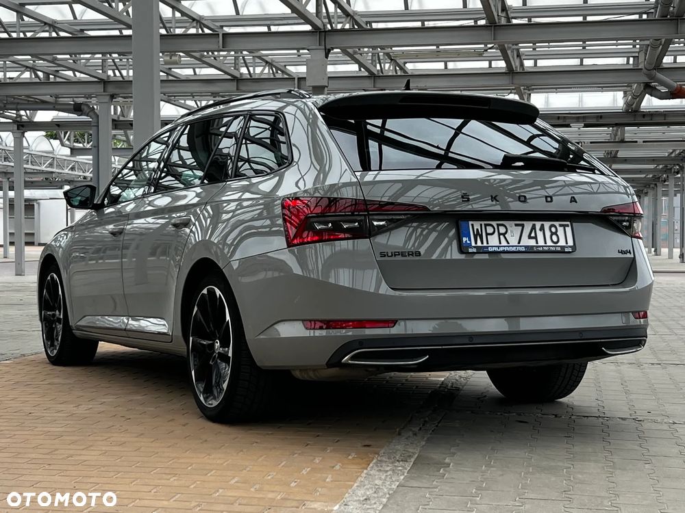 Skoda Superb 2.0 TDI SCR 4x4 Sportline DSG - 10