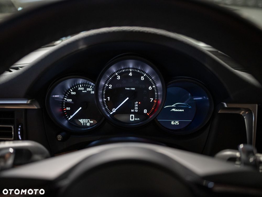 Porsche Macan - 37