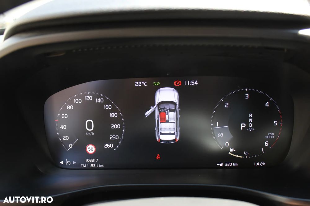 Volvo XC 40 D3 AWD Momentum - 2