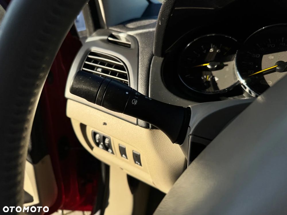 Renault Fluence 1.6 16V Authentique - 19