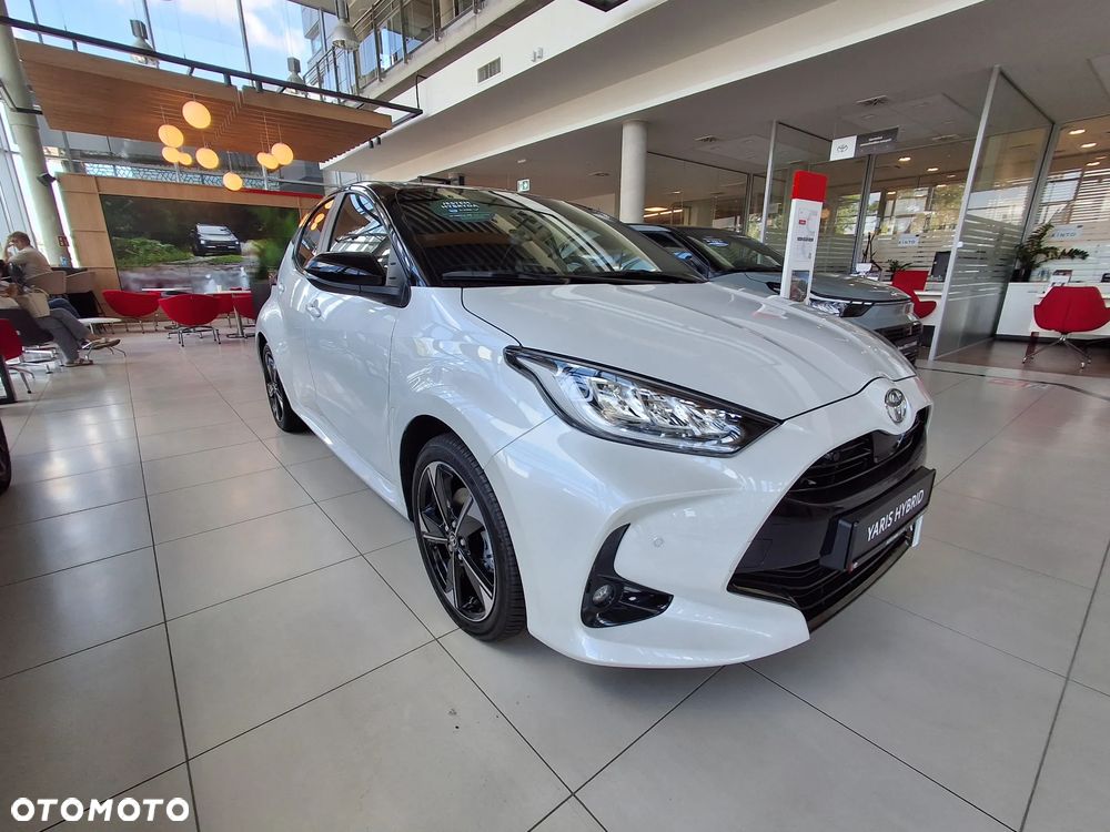 Toyota Yaris Hybrid 1.5 Executive - 2
