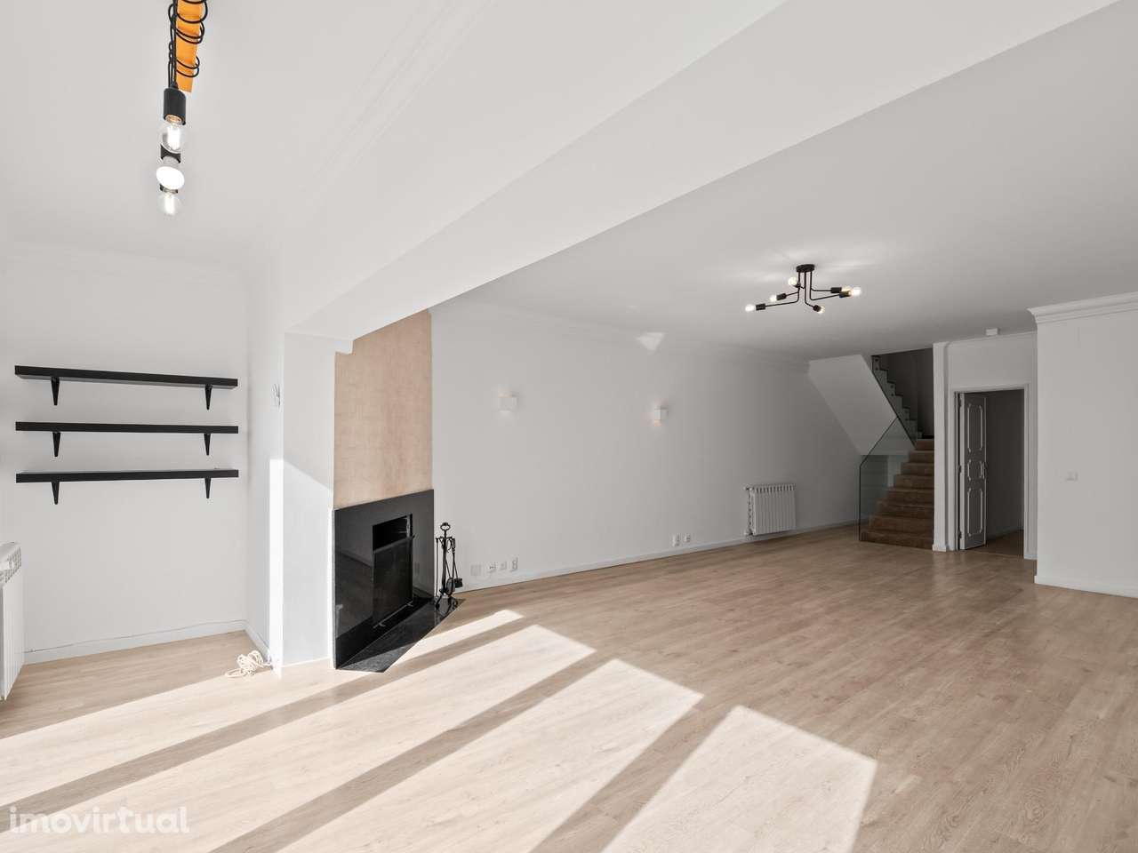 Terreno Costeiro de Prestígio com Residência Existente - Grande imagem: 5/26