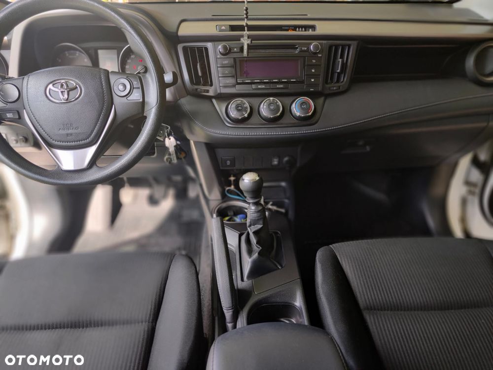 Toyota RAV4 2.0 D-4D Active 4x2 - 16
