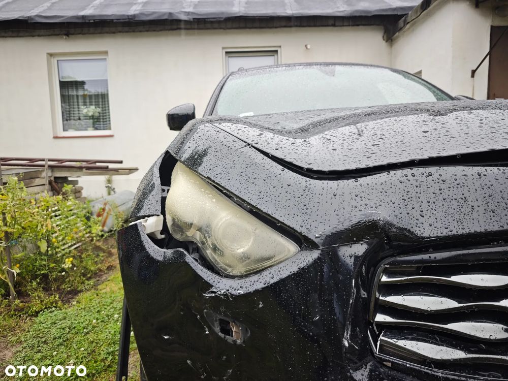 Infiniti FX FX30d S Premium - 28