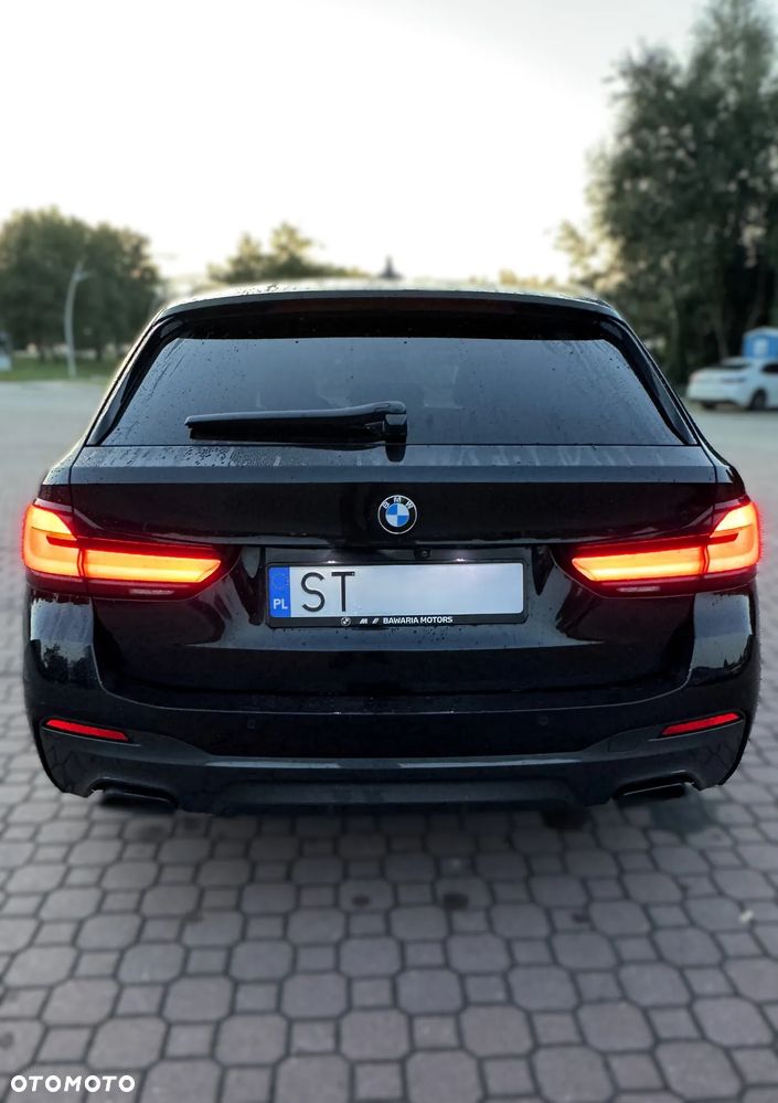 BMW Seria 5 520d M Sport - 4