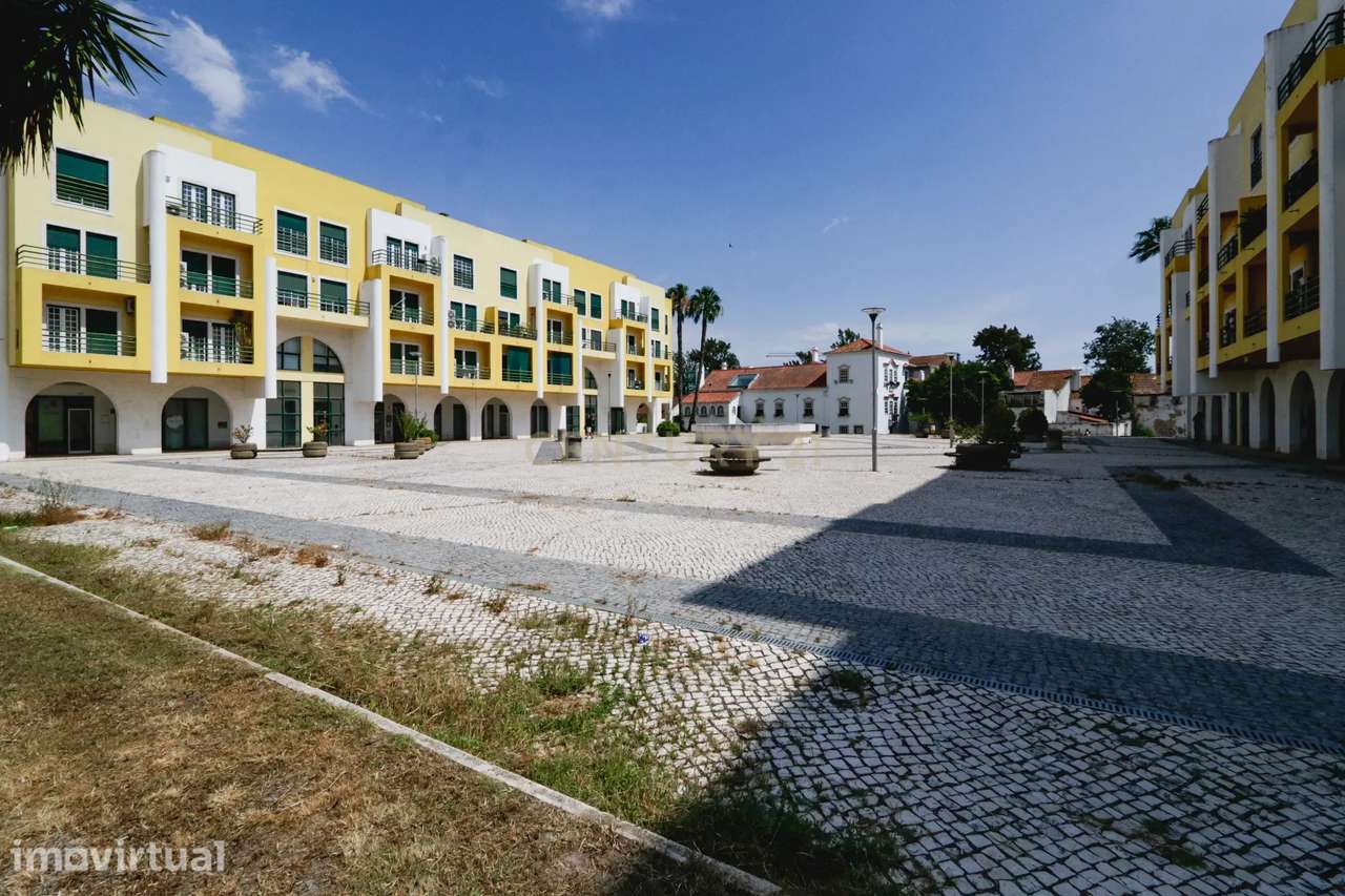 Apartamento T3 no Montijo | 143m2 área bruta útil | 2 garagens e eleva - Grande imagem: 2/44