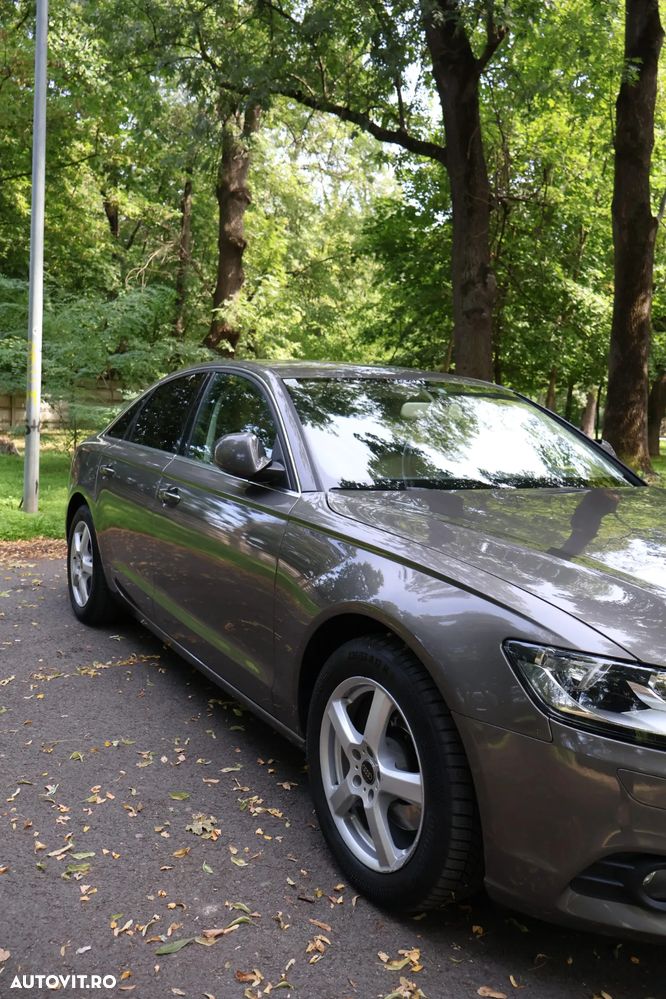 Audi A6 Avant 2.0 TDI Ultra S tronic - 4