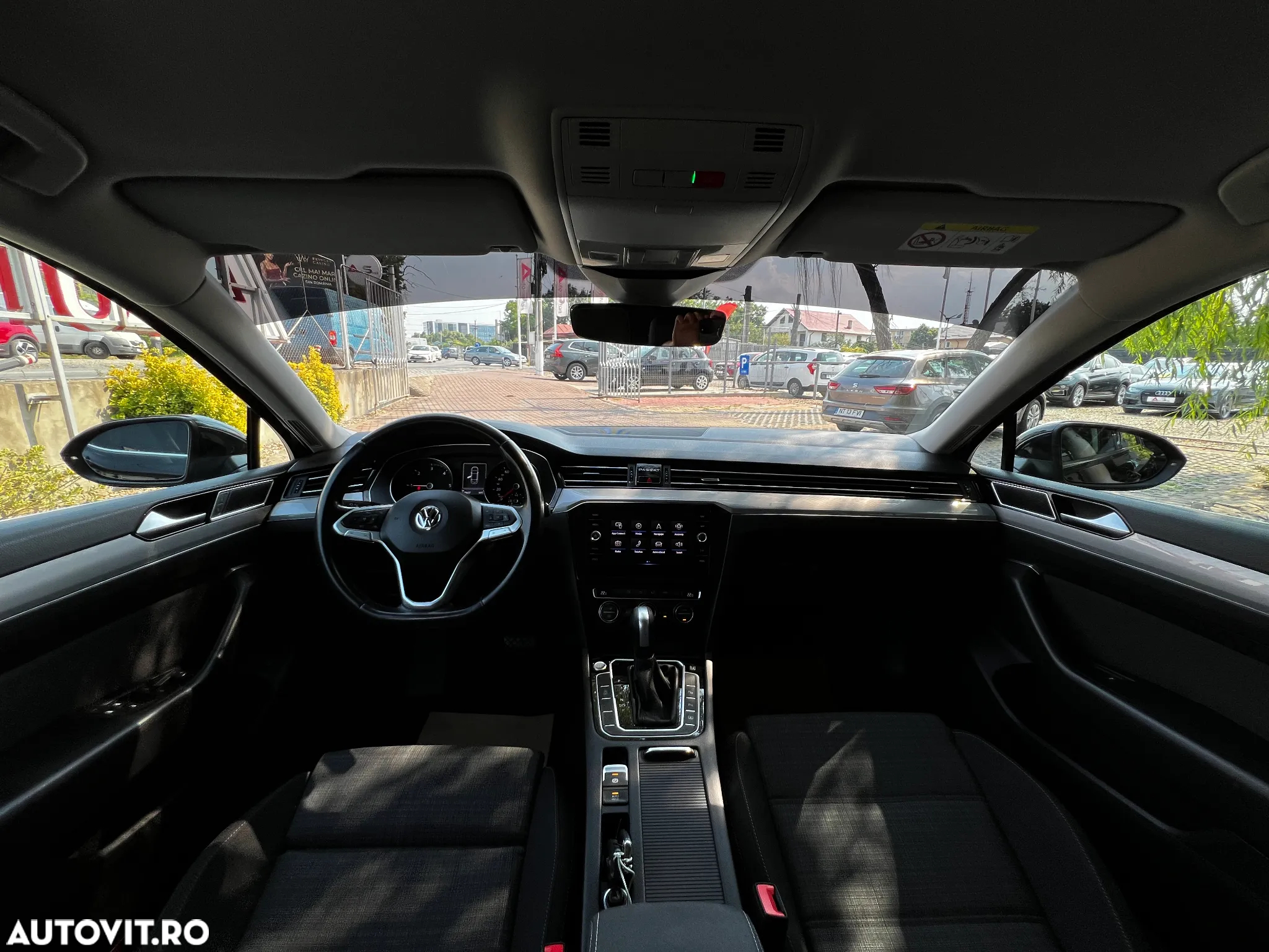 Volkswagen Passat 1.6 TDI DSG Comfortline - 19