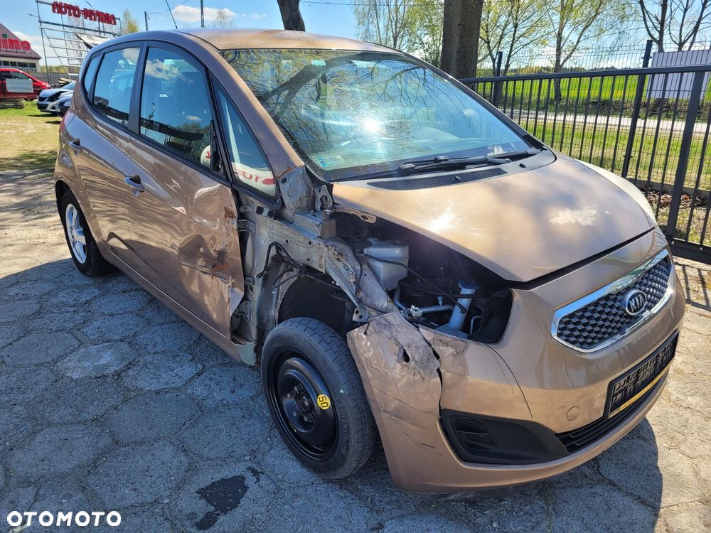 Kia Venga 1.4 L - 10